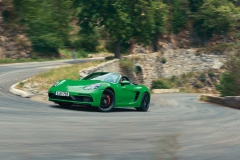 porsche-718-boxster-gts-4-0-1