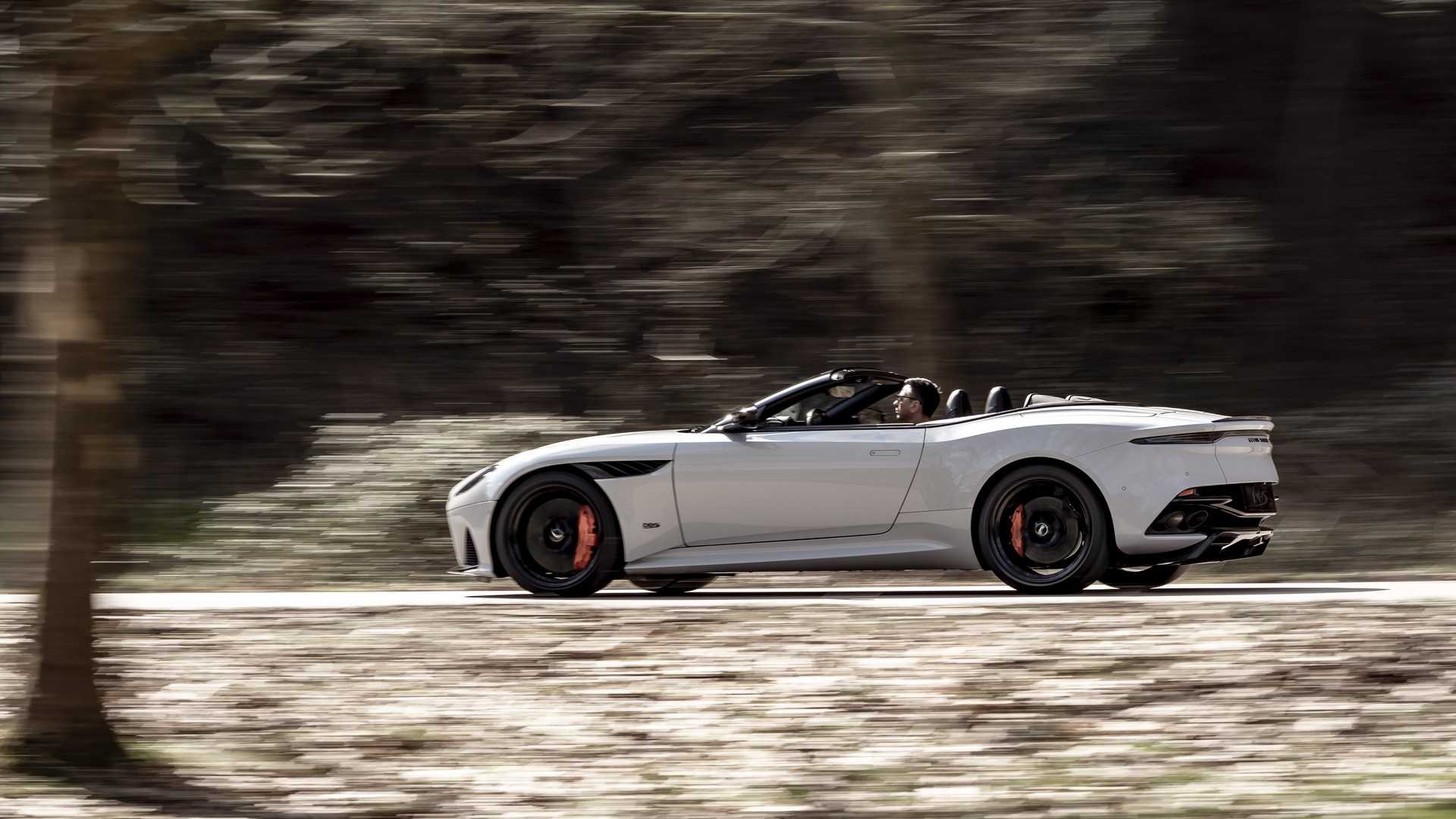 aston-martin-dbs-superleggera-volante-4
