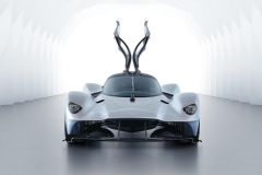 aston-martin-valkyrie-with-near-production-body (1)