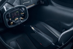 aston-martin-valkyrie-with-near-production-body (12)