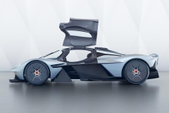 aston-martin-valkyrie-with-near-production-body (4)
