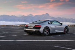 2020-audi-r8-rwd-10