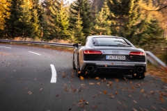 2020-audi-r8-rwd-12