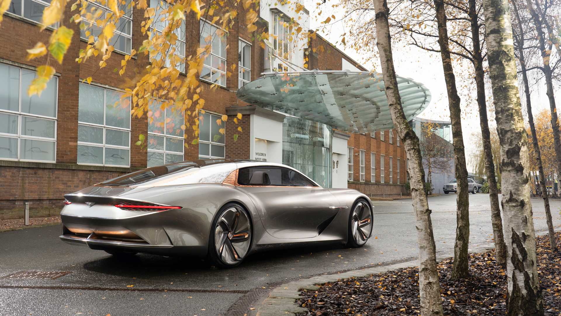 bentley-plants-100-trees-at-its-crewe-factory-2