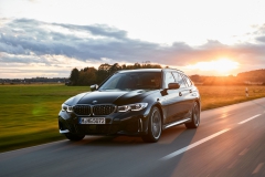 P90373307_highRes_the-new-bmw-m340i-xd