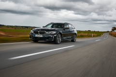 P90373312_highRes_the-new-bmw-m340i-xd