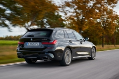 P90373322_highRes_the-new-bmw-m340i-xd