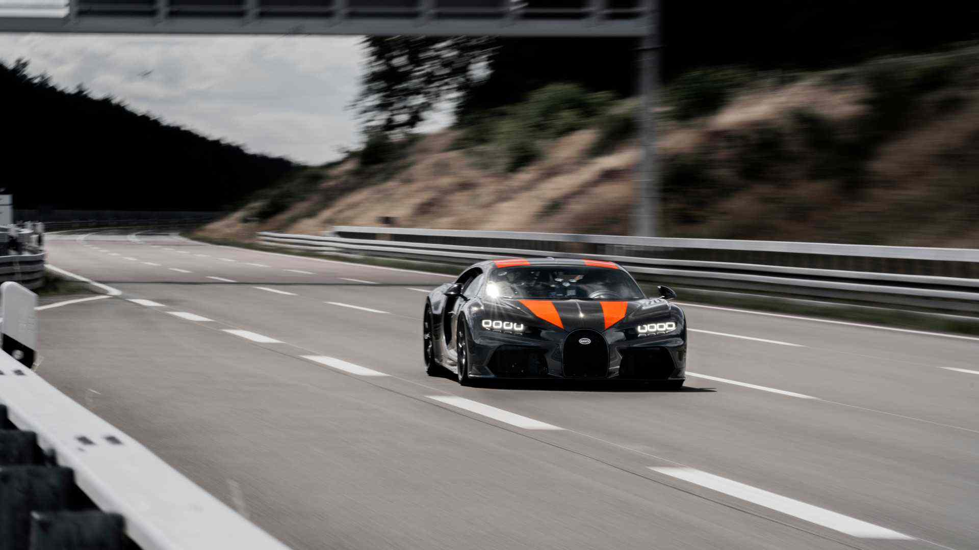bugatti-chiron-sport-built-for-top-speed-run-4
