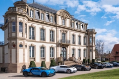 bugatti-shows-six-cars-worth-a-combined-35.6-million-1