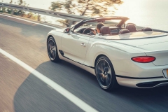 2019-bentley-continental-gt-convertible-unveiled-207-mph-luxury-droptop (15)