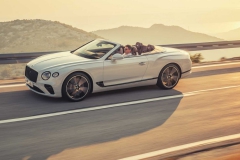 2019-bentley-continental-gt-convertible-unveiled-207-mph-luxury-droptop (5)