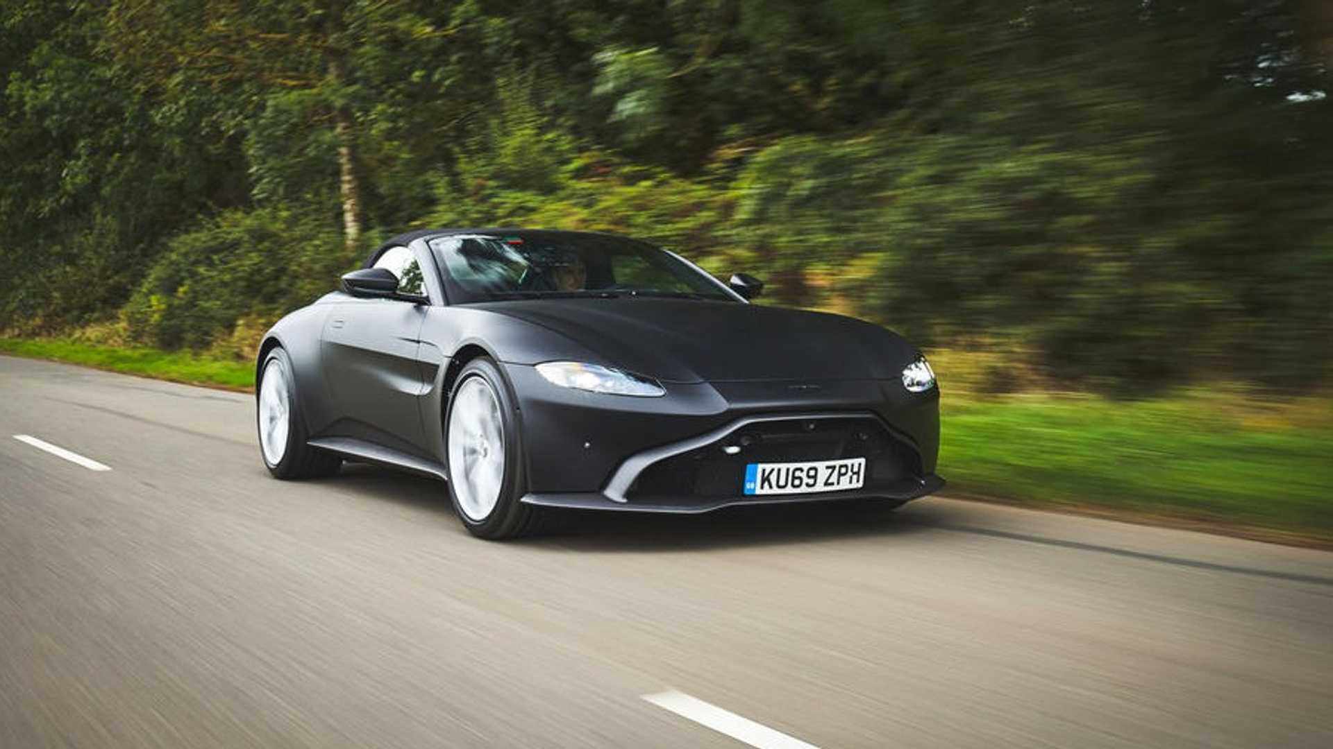 2021-aston-martin-vantage-roadster-prototype
