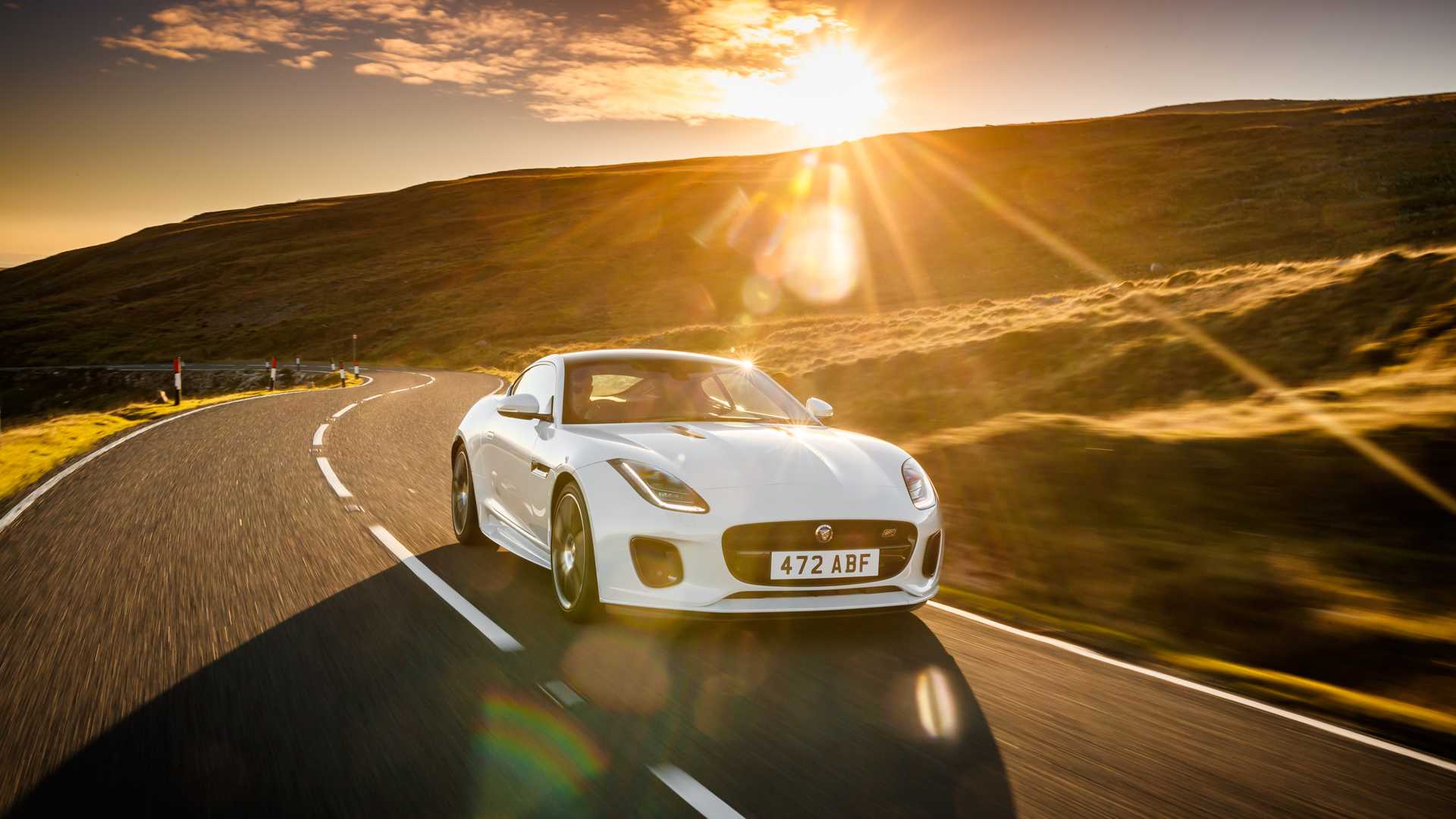 2020-jaguar-f-type-checkered-flag-edition (5)