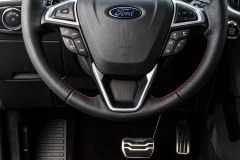 2018_Ford_Edge_31