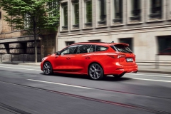 2019-ford-focus-st-wagon-1