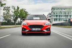 2019-ford-focus-st-wagon-3