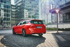 2019-ford-focus-st-wagon-8
