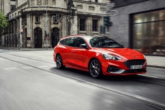 2019-ford-focus-st-wagon