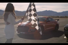 shelby-gt500-vs-hellcat-is-the-drag-race-we-were-waiting-for-1