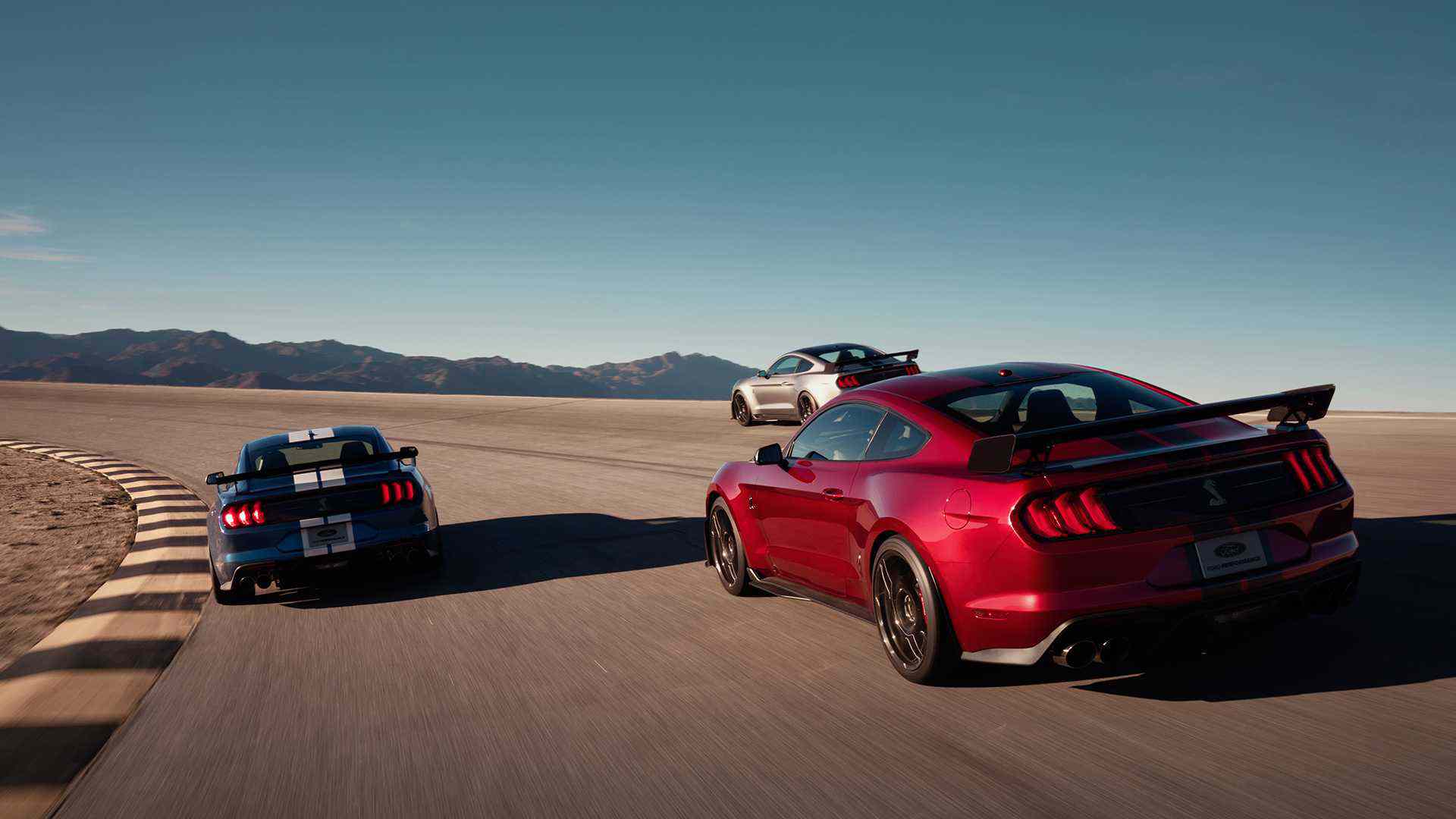 2020-ford-shelby-gt500-20