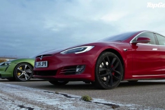 top-gear-porsche-taycan-turbo-s-versus-tesla-model-s-4