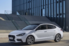 2019-hyundai-i30-fastback-n-line (16)