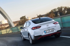 2019-hyundai-i30-fastback-n-line (19)
