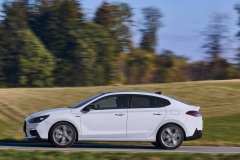 2019-hyundai-i30-fastback-n-line (2)