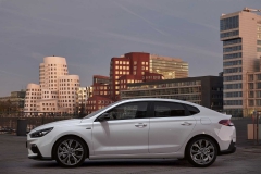 2019-hyundai-i30-fastback-n-line