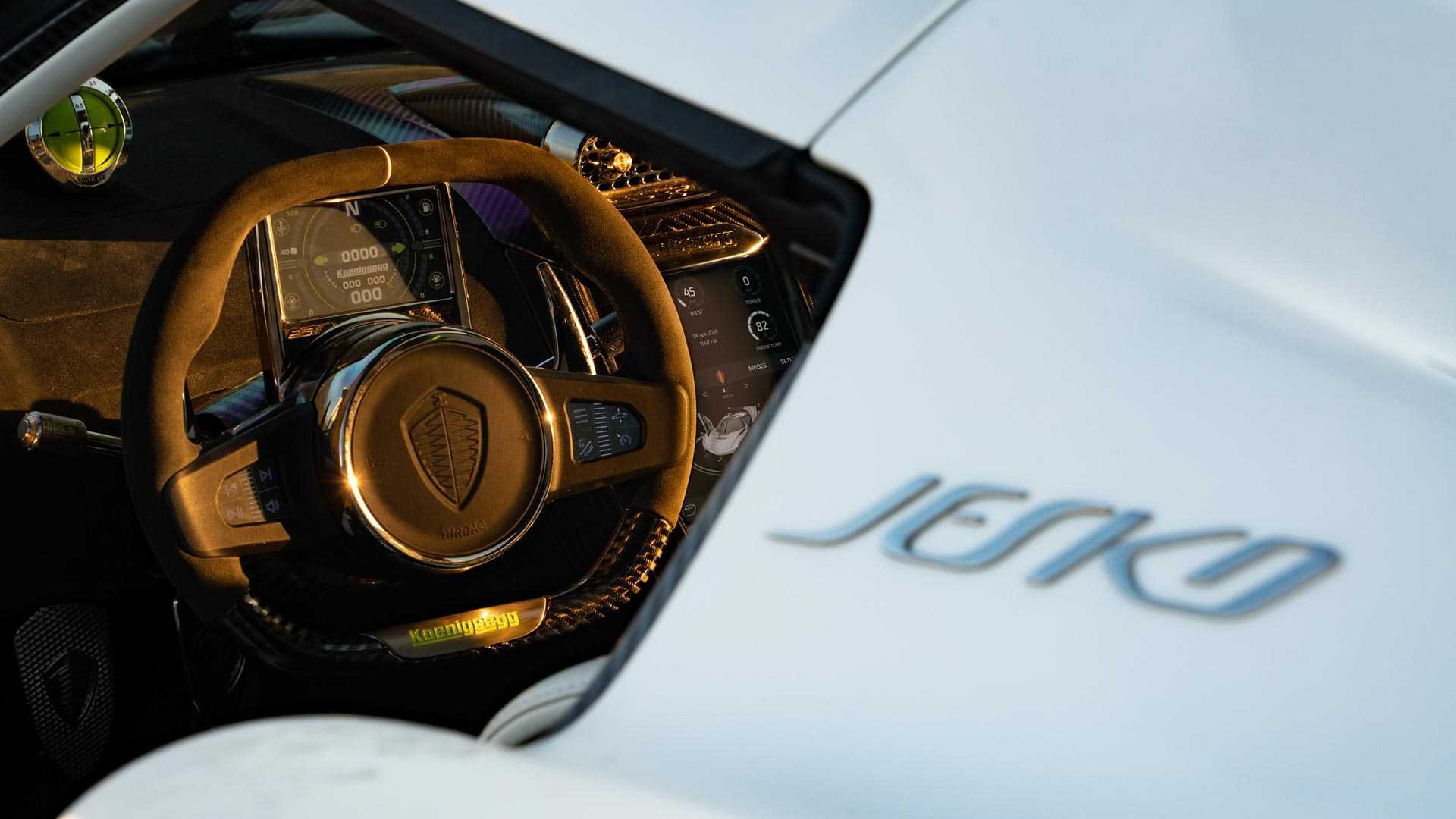 koenigsegg-jesko-in-lucerne (8)