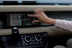 land-rover-defender-2020my-23