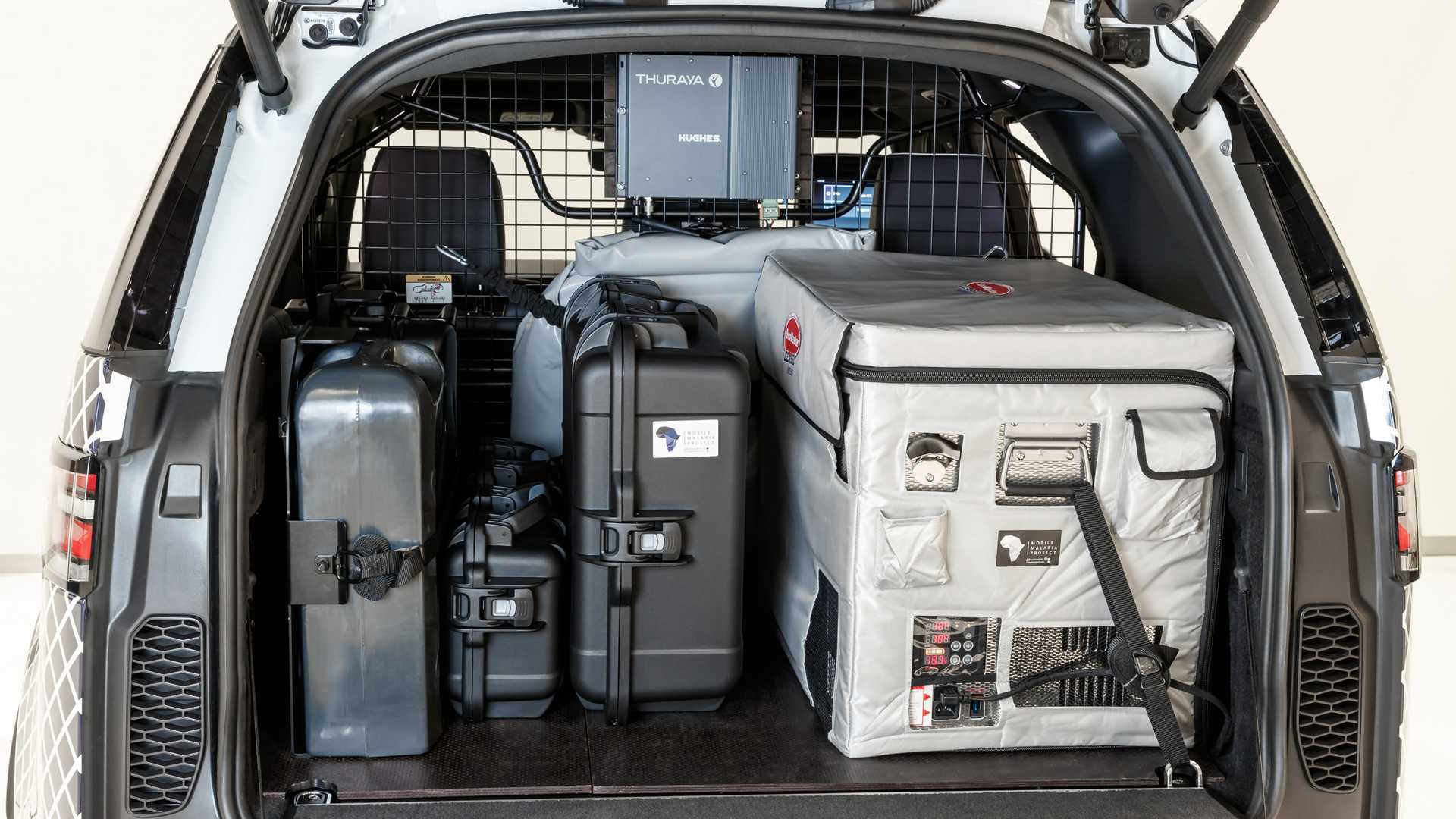 mobile-malaria-project-land-rover-discovery (6)
