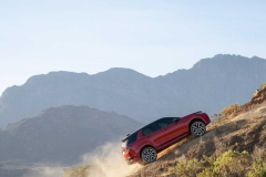 2020-land-rover-discovery-sport-48