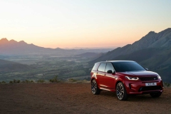 2020-land-rover-discovery-sport-54
