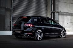 manhart-rs450-based-on-the-vw-golf-r-4