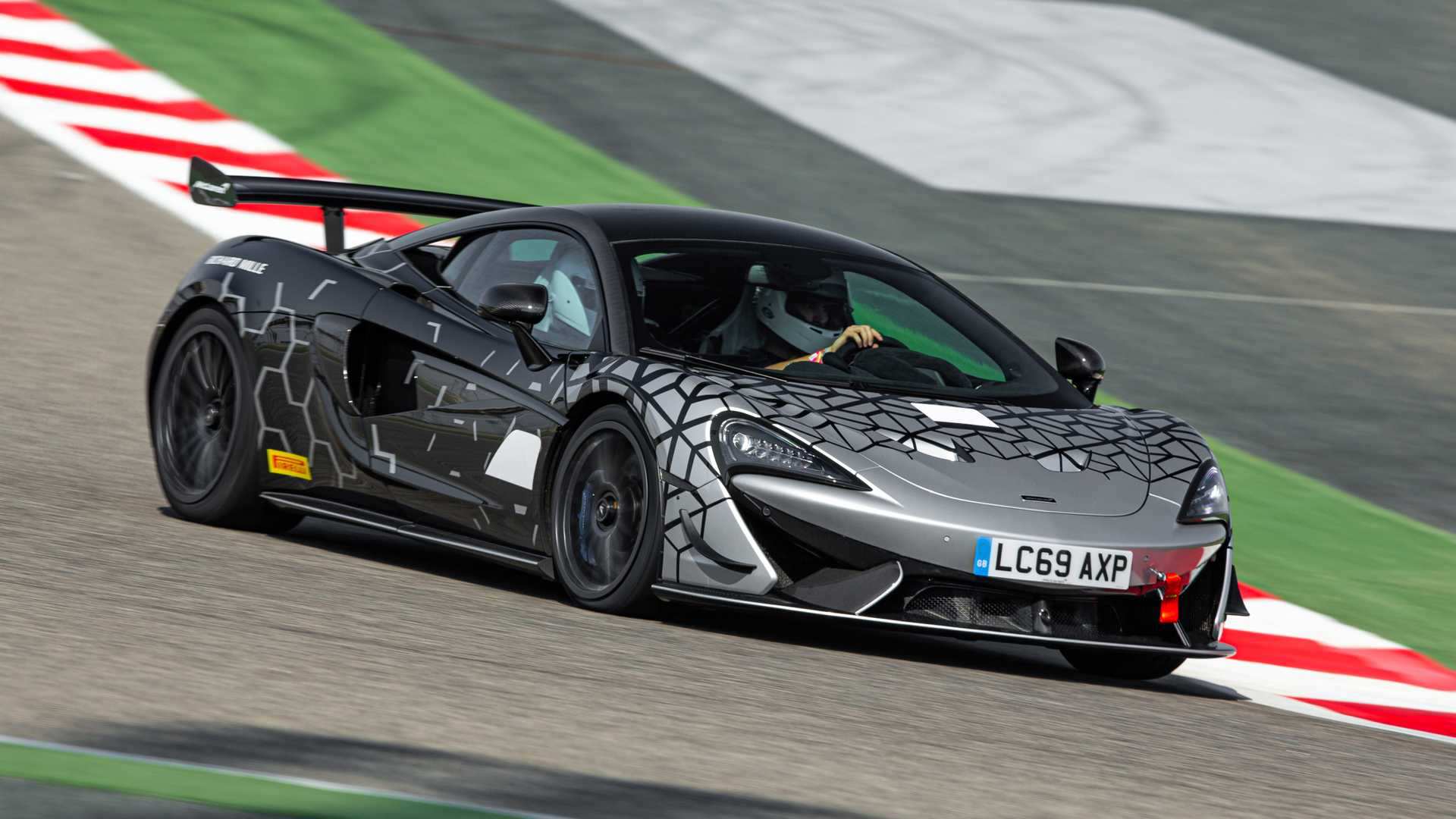 2020-mclaren-620r-1