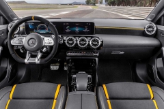 mercedes-amg-a-45-4matic-2019-12
