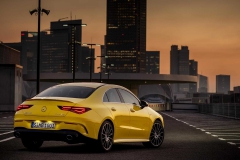 2020-mercedes-amg-cla-35-coupe (9)
