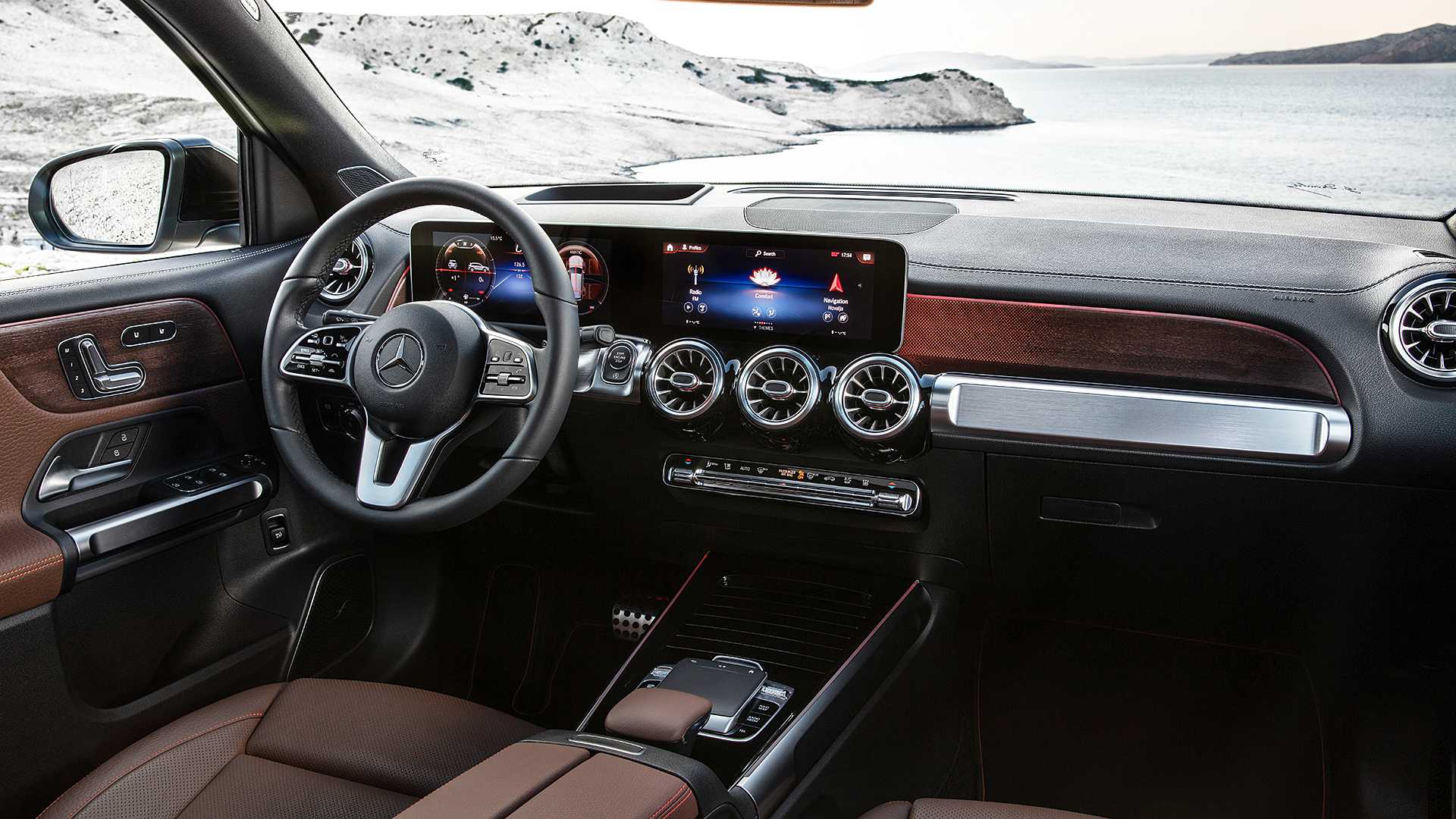 mercedes-benz-glb-14