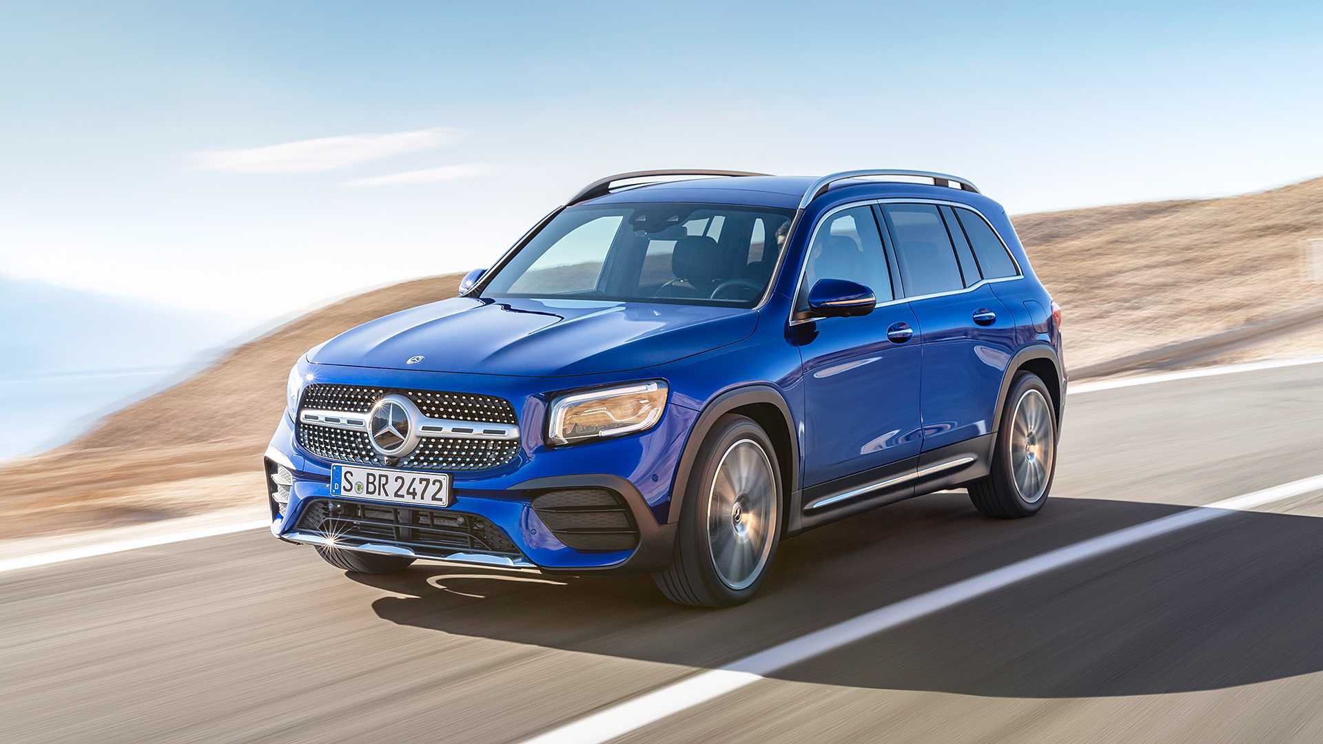 mercedes-benz-glb-16