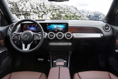 mercedes-benz-glb-2