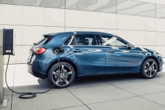 mercedes-benz-a-250e-und-b-250e-2019-4