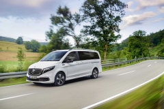 mercedes-benz-eqv-1