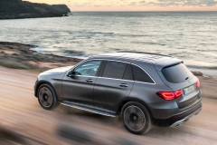mercedes-benz-glc-2019 (7)