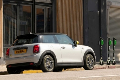 mini-cooper-se-2019-14