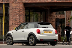mini-cooper-se-2019-21