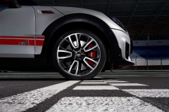 2019-mini-john-cooper-works-clubman-11