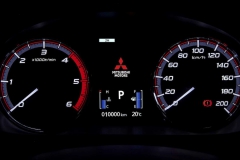 2019-mitsubishi-l200-triton (18)