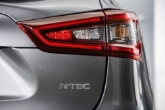 7-10am-CET-QASHQAI-N-TEC-Edition-badge-1200x798.Jan_