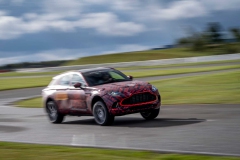 aston-martin-dbx